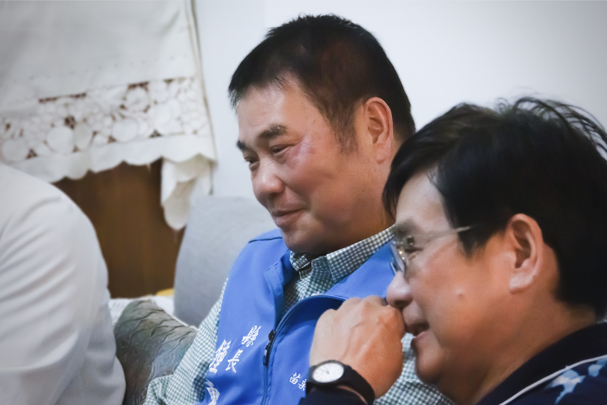 白沙屯媽祖走出去，為全國人民祈福；公費醫師留下來，為苗栗人民帶來愛與更完整的照護。